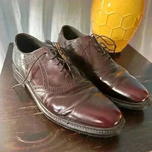 STUART MCGUIRE MEN'S 11.5 M LEATHER UPPER QUALITY BURGUNDY DRESS SHOES. Heavy